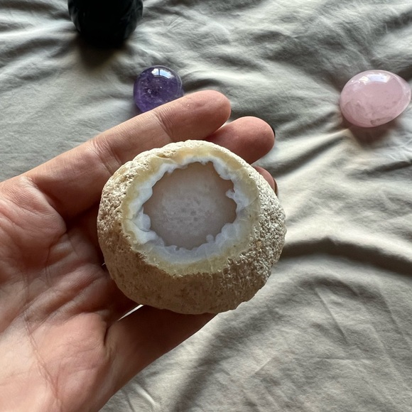 Assorted Crystal and Stone Collection - Picture 7 of 8